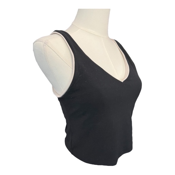 ✨ EUC ATHLETA Women’s Black Transcend Tipped V Crop Bra A-C | Size M - Picture 2 of 5